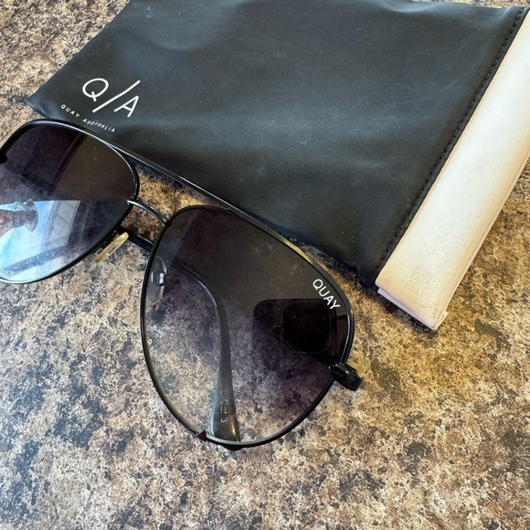 Quay x Desi High Key in Black & Smoke Gradient Sunglasses - Picture 3 of 5